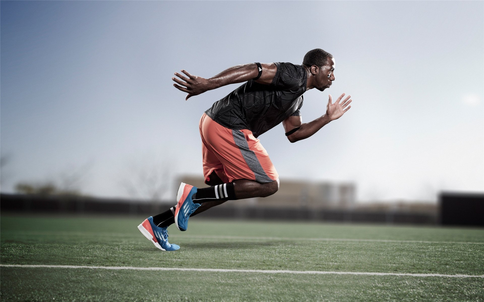 NBA最新商业合作发布，联盟收入创纪录，nba商业联盟运作模式