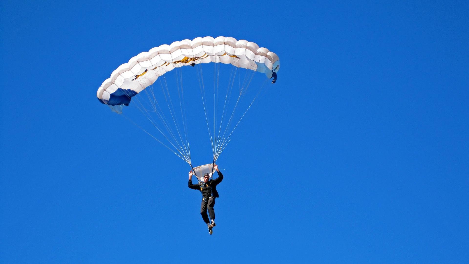 线上打卡：最美观赛地照片大比拼