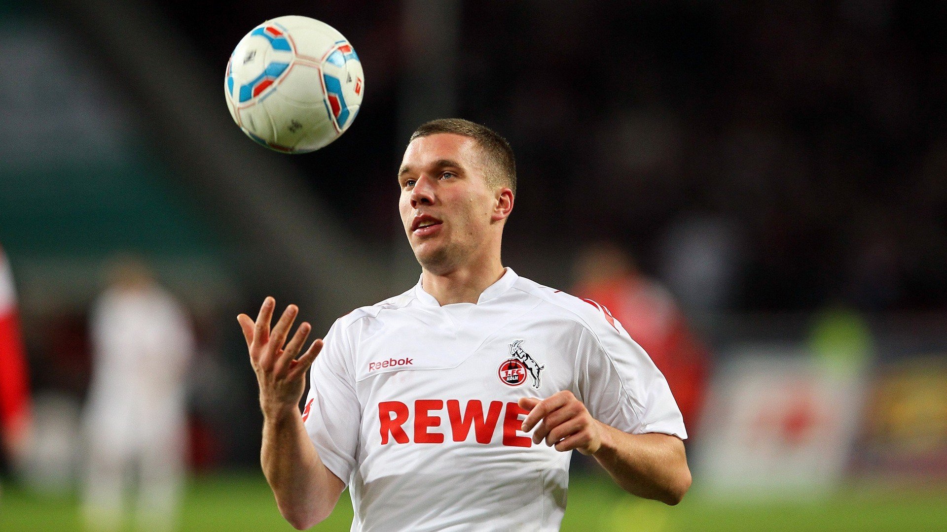 开云下载-足球短视频大赛全国总决赛圆满落幕，足球类短视频